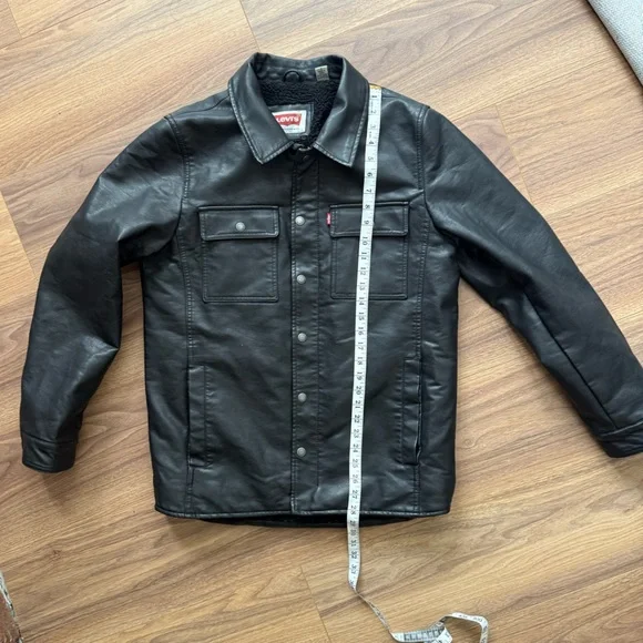 Levis Faux Black Leather Sherpa Lined Trucker Jacket Men’s Small -Levi Red Label - Picture 15 of 16